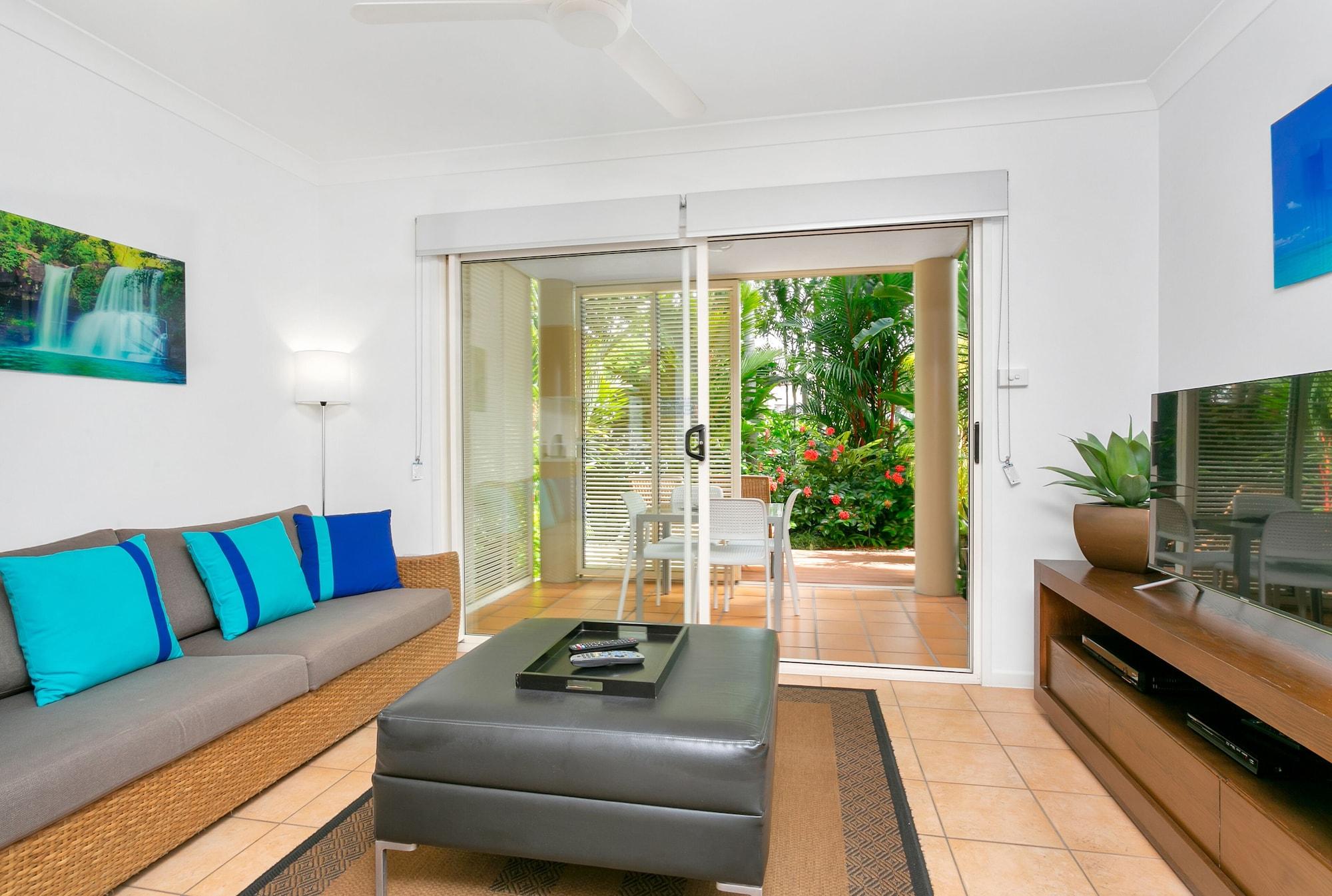 Port Douglas Apartments - Adults Only Oasis Екстериор снимка