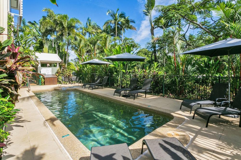 Port Douglas Apartments - Adults Only Oasis Екстериор снимка