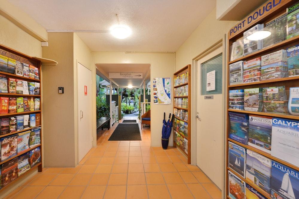 Port Douglas Apartments - Adults Only Oasis Екстериор снимка